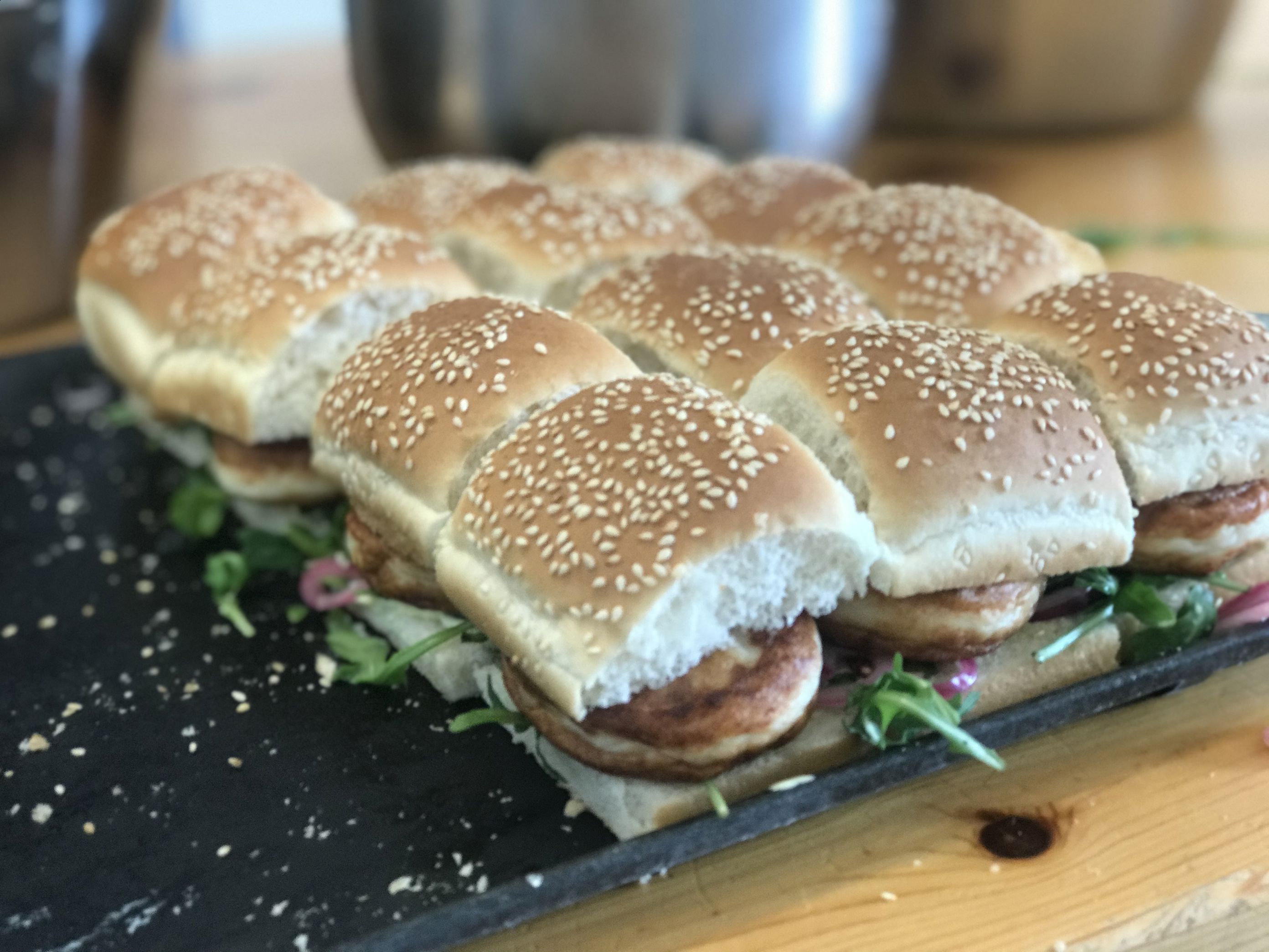 Fiskeburgere under dandering.